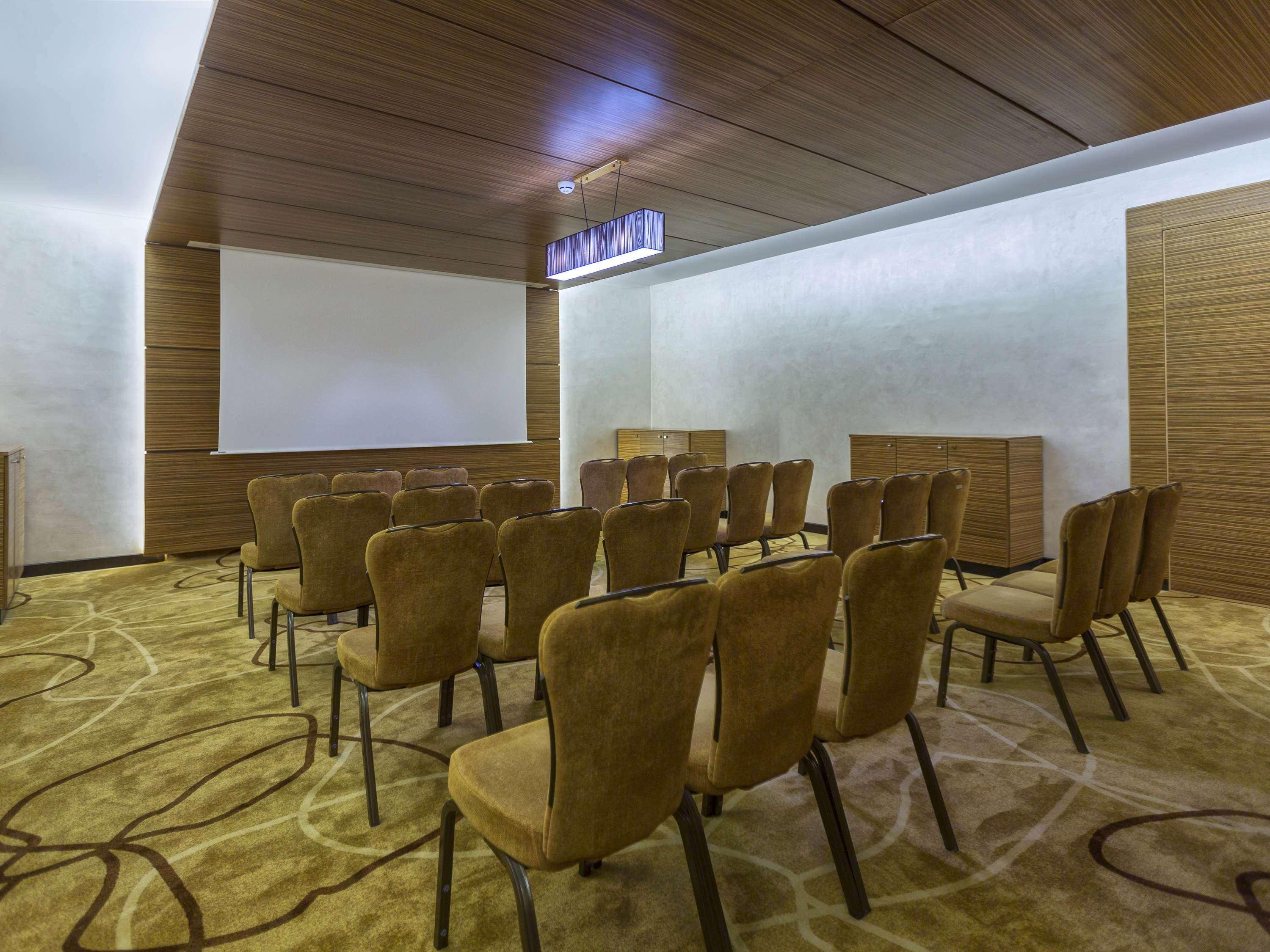 モーベンピック ホテル デュ ラック チュニス エクステリア 写真 Meeting room